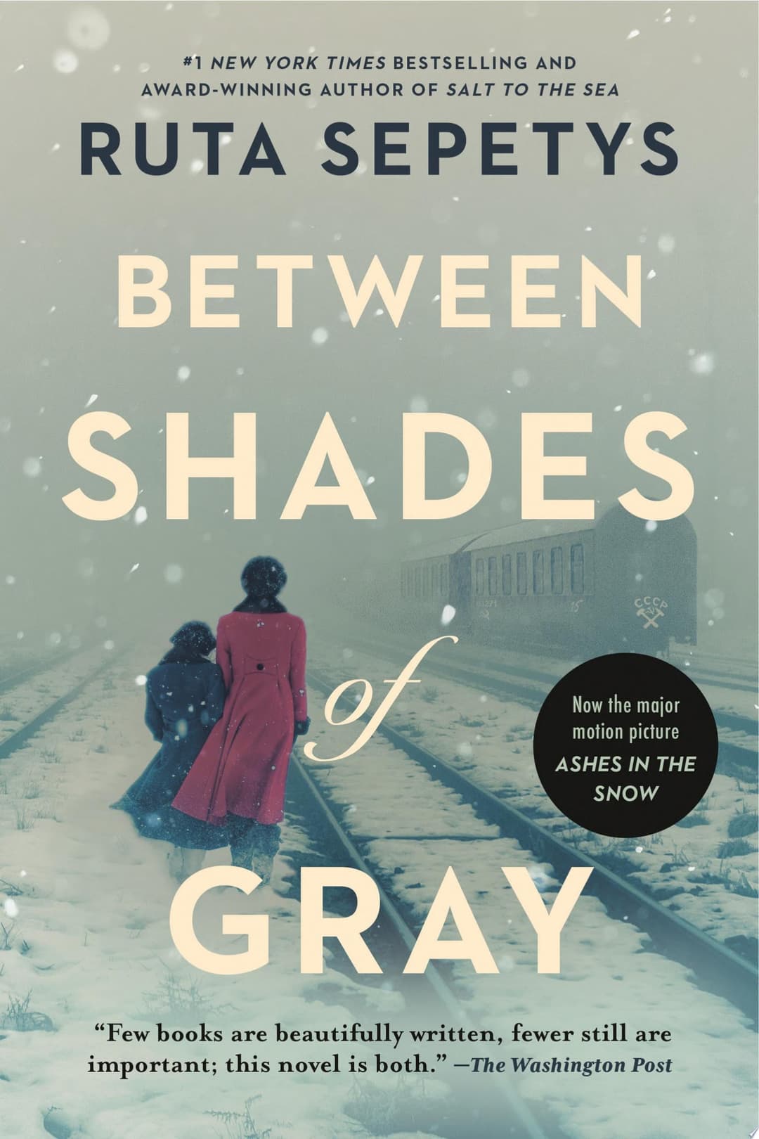 Couverture de Between Shades of Gray