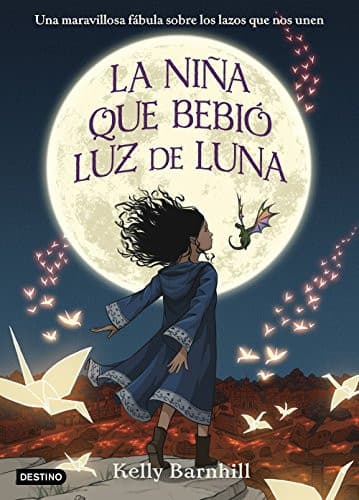 Couverture de La niña que bebió luz de luna
